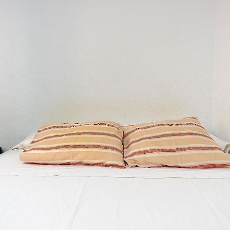 Rooms Young People Only, Soho Citycenter Малага Екстериор снимка