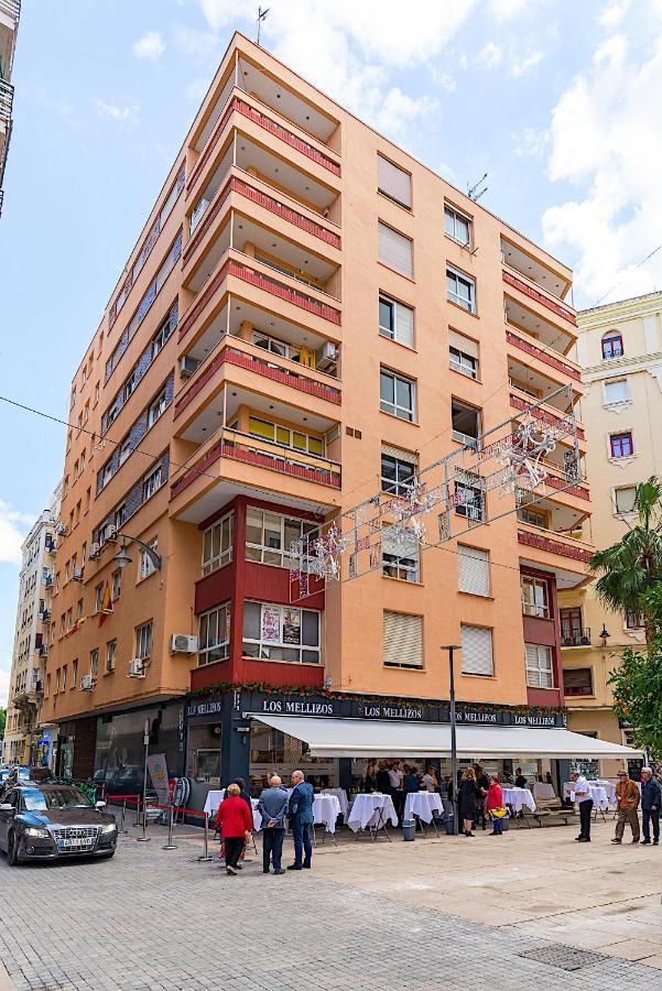 Rooms Young People Only, Soho Citycenter Малага Екстериор снимка